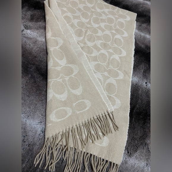 COACH Wool Blend Reversible Scarf. - Picture 7 of 8
